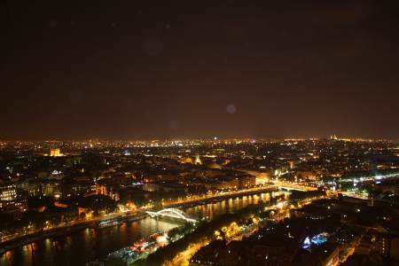 vista de paris nocturna desde la torre eiffel