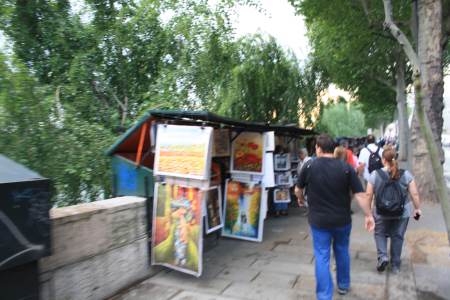 bouquinistes vendedores de libros de segunda mano paris